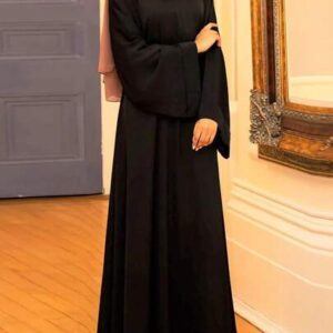 عباية عربية تقليدية أنيقة